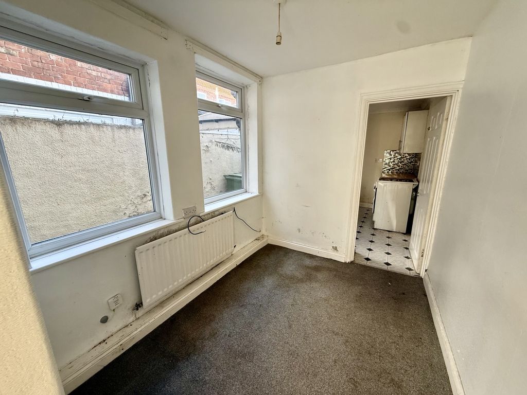 Property photo 3 of 7 Img_5479