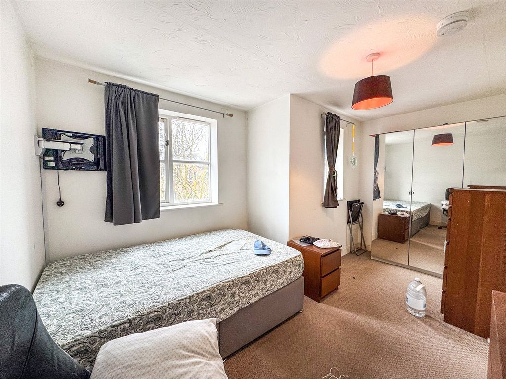 Property photo 1 of 8 Picture No. 11