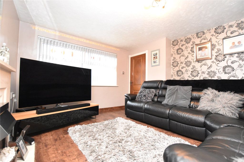 Property photo 2 of 16 Picture No. 09