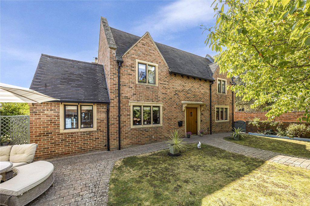 Property photo 1 of 16 Picture No. 03