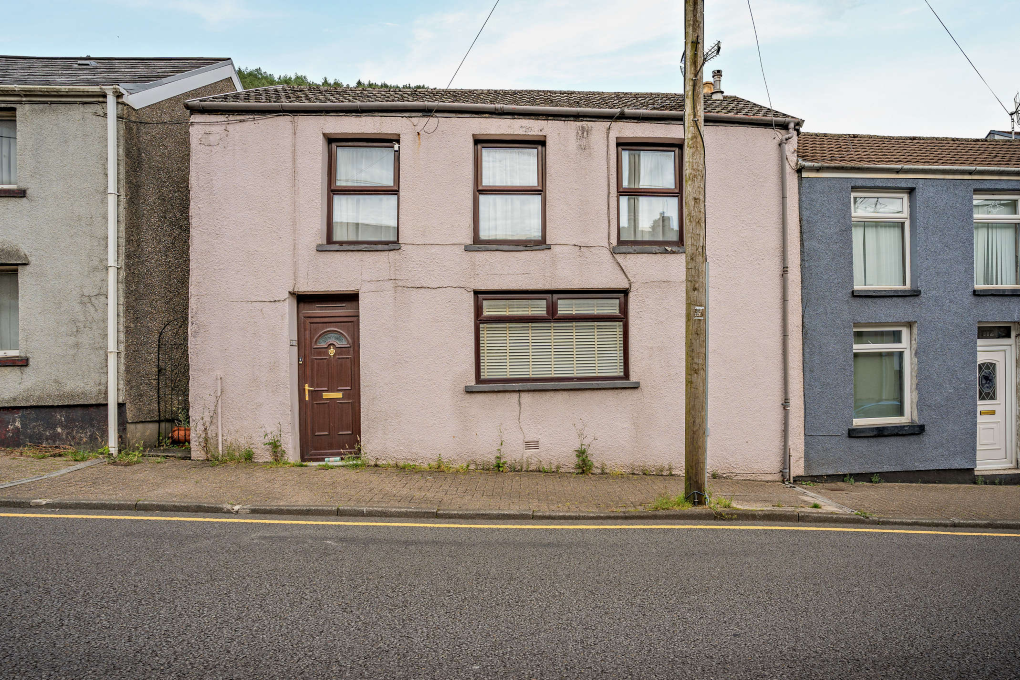 Property photo 1 of 10