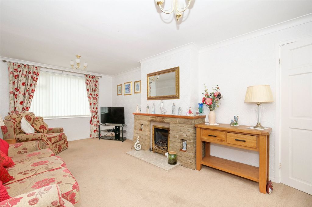 Property photo 2 of 14 Picture No. 02