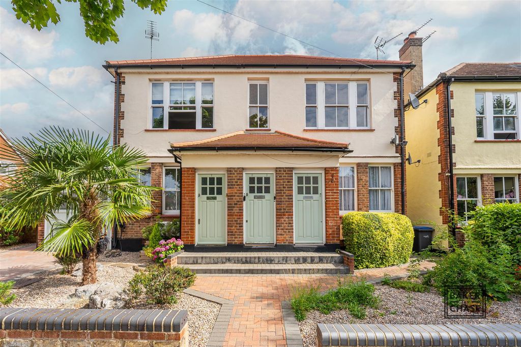 Property photo 1 of 14 Exterior