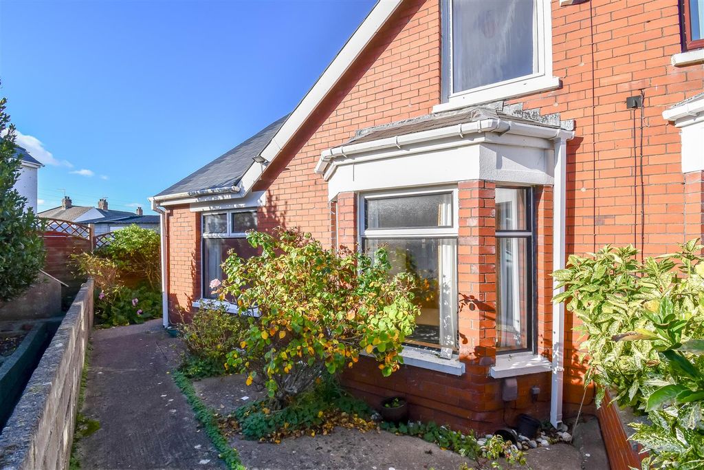 Property photo 1 of 27