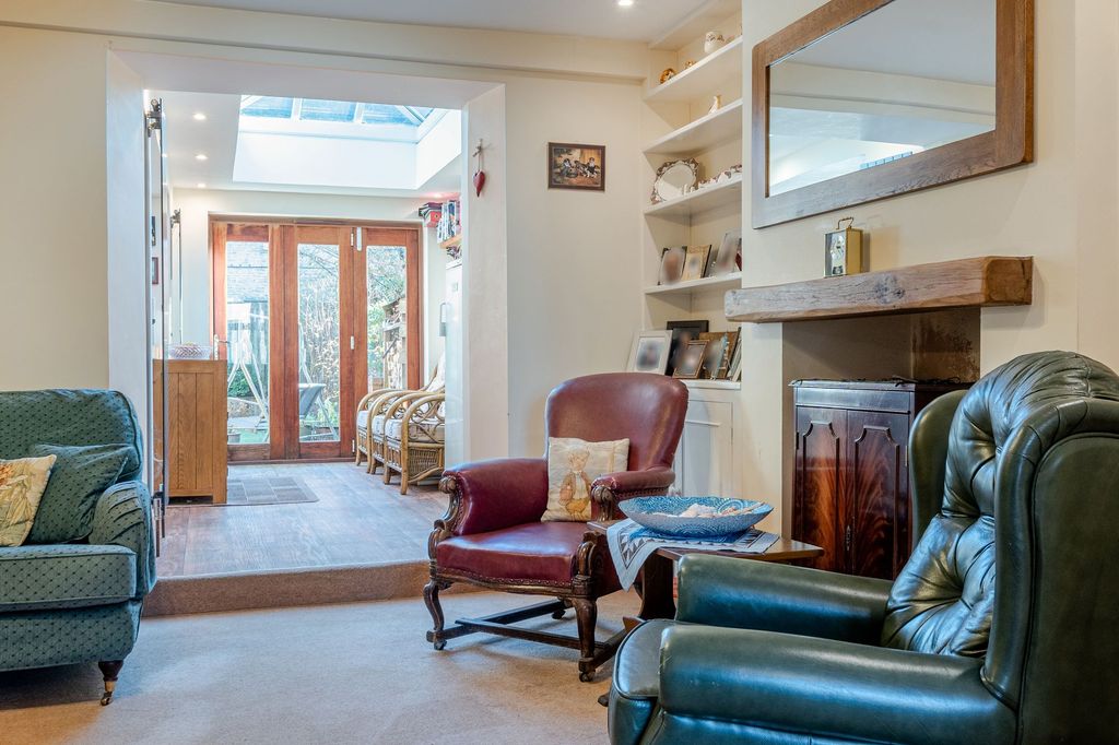 Property photo 3 of 19 Dining Room