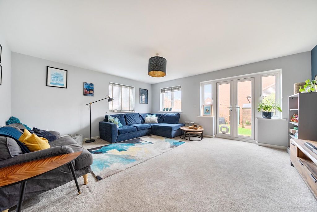 Property photo 3 of 22 1403909-15-69789Cb03A0ba.Jpg