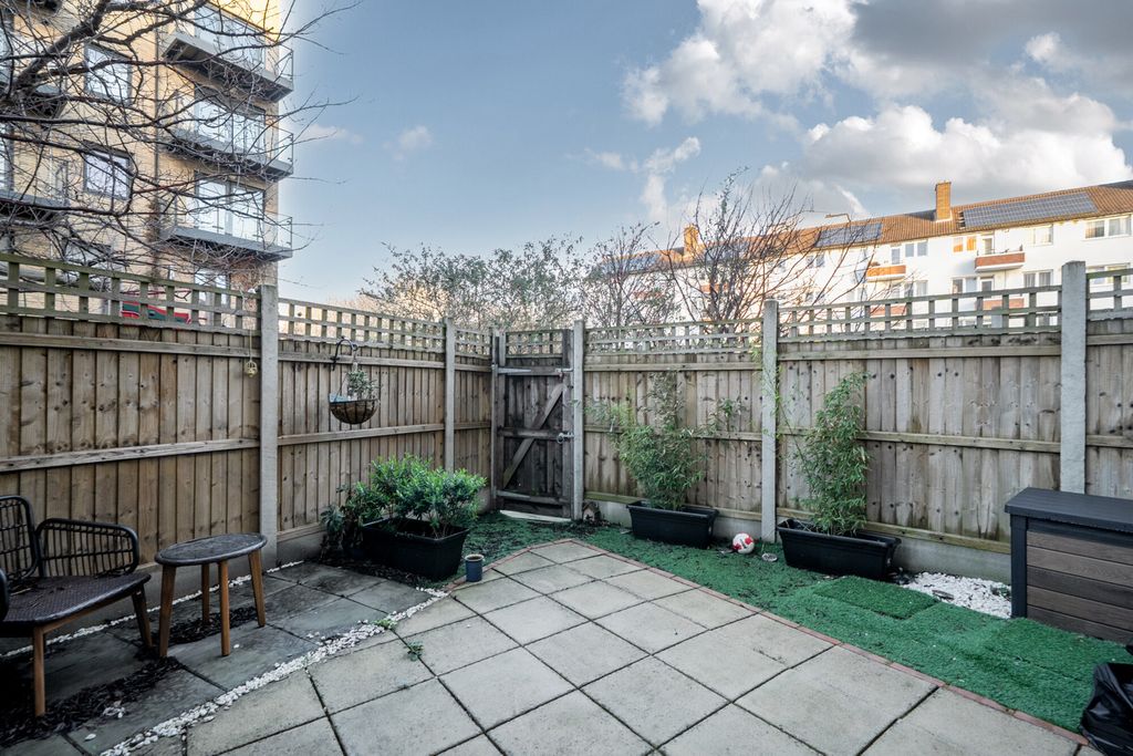 Property photo 2 of 21 1401241-7-696A7B5...