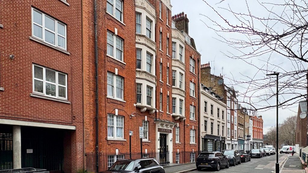 Property photo 1 of 2