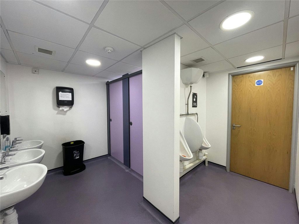 Property photo 2 of 11 Dbs250040_23.Jpg