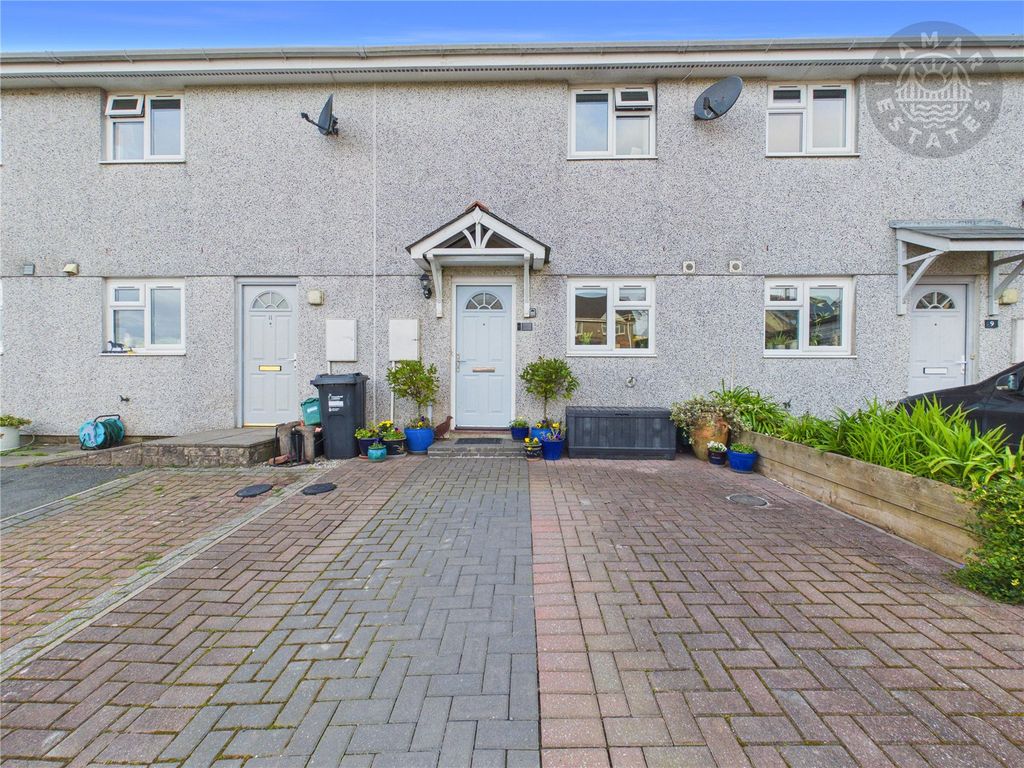 Property photo 1 of 13 Front Aspect