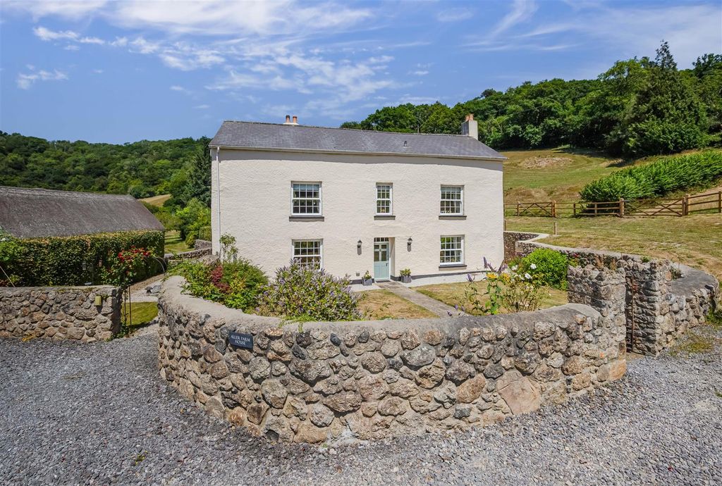 Property photo 1 of 21 Aller Farm, Bovey Tracey-01.Jpg