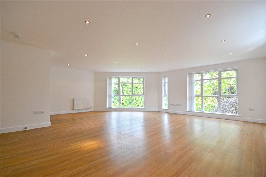 Property photo 3 of 17 Picture No. 62
