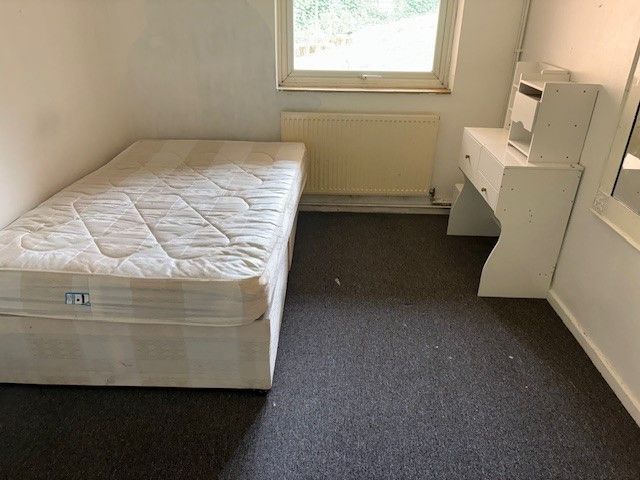 Property photo 3 of 5