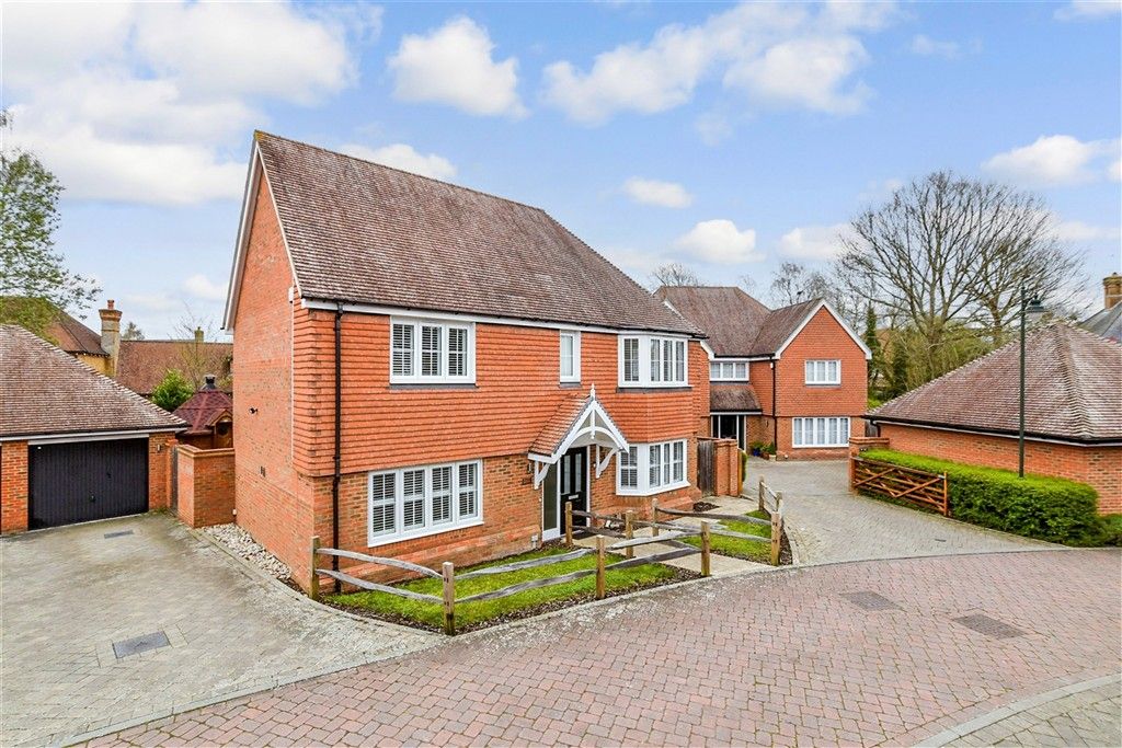 Property photo 1 of 20 Front.