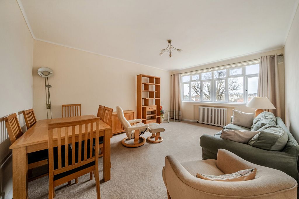 Property photo 2 of 13 Sitting Room