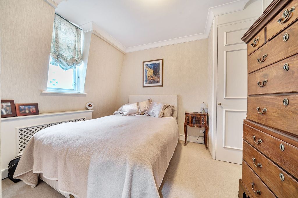 Property photo 2 of 4