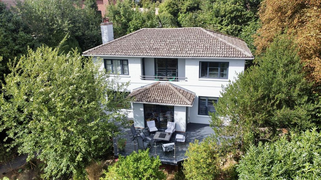 Property photo 1 of 27 Dji_Fly_20250827_152852_998_1756305128951_Photo_Op