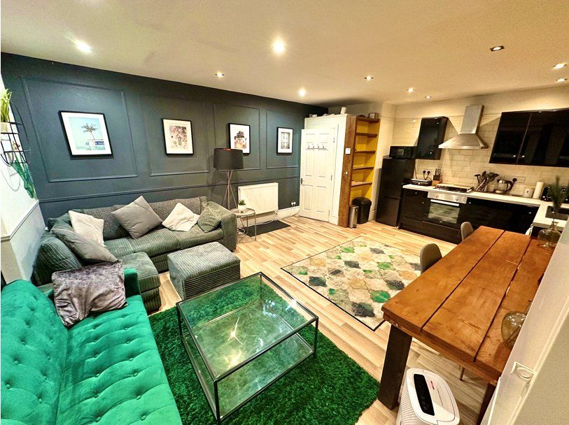 Property photo 3 of 10 Picture No. 18