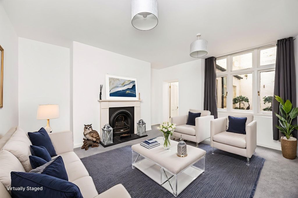 Property photo 2 of 19 4877181