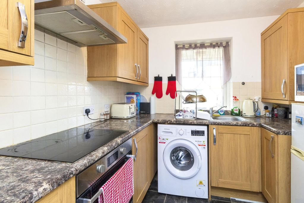 Property photo 2 of 10 68c234ce-24F3-Ec11-B