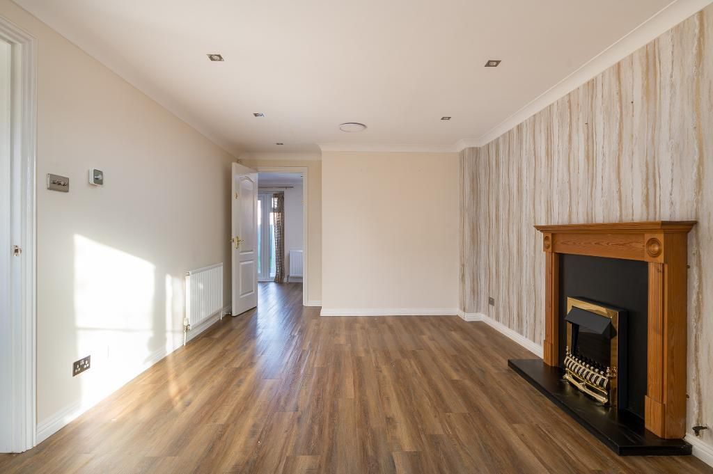 Property photo 3 of 26 Living Room