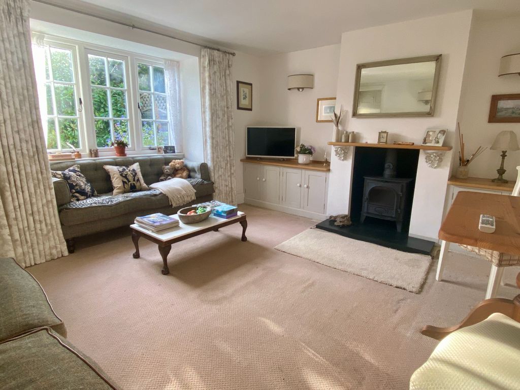 Property photo 3 of 21