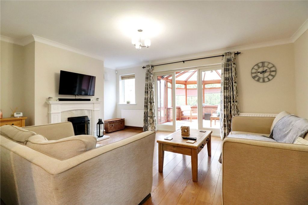 Property photo 3 of 23 Picture No. 09