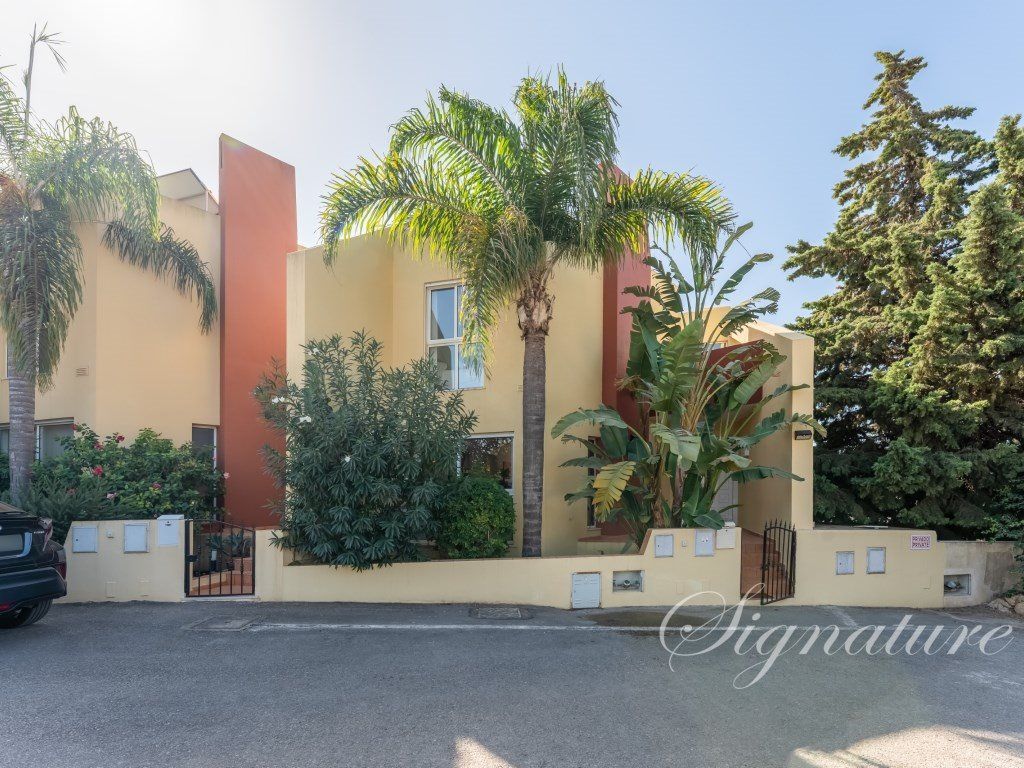 Property photo 2 of 48