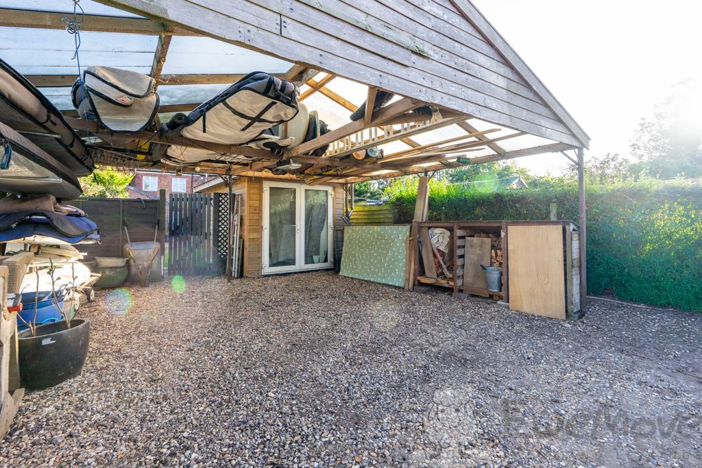Property photo 3 of 12 Carport And Workshop