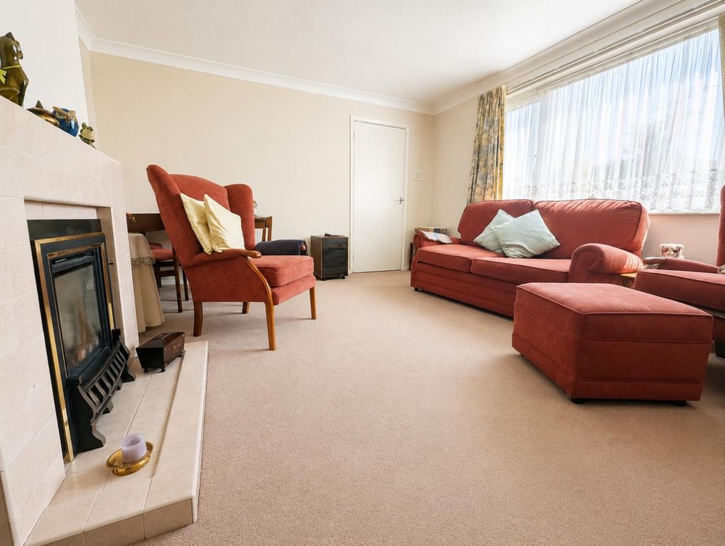 Property photo 3 of 16 Int