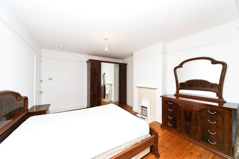 Property photo 1 of 5 Bedroom