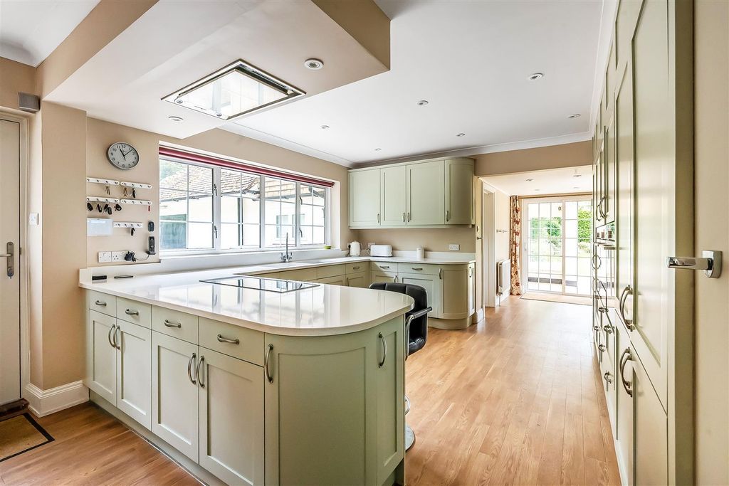Property photo 3 of 28 Hollybank-41.Jpg