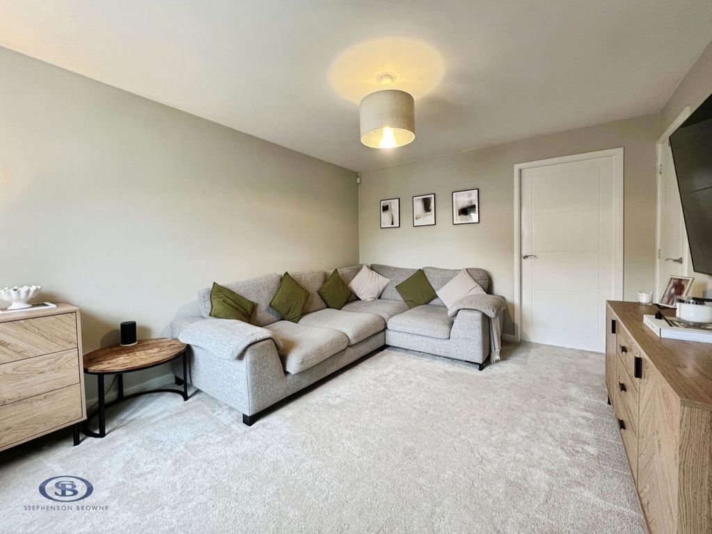 Property photo 3 of 17 Pbox-Img.Jpg