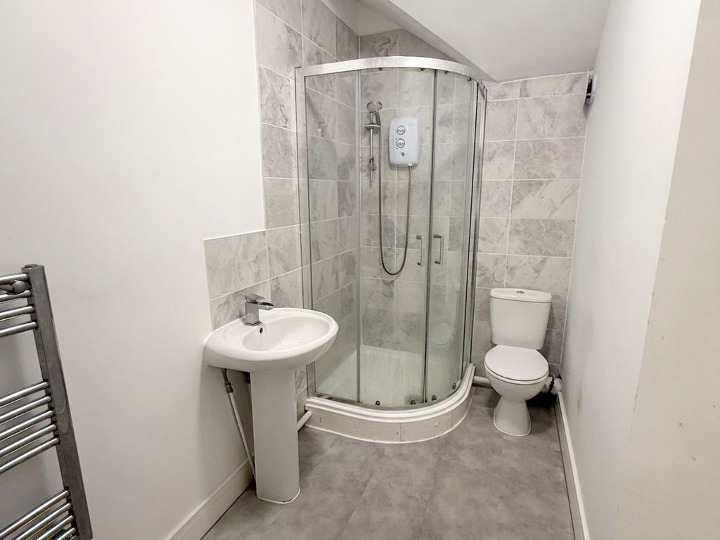 Property photo 3 of 5 Bathroom