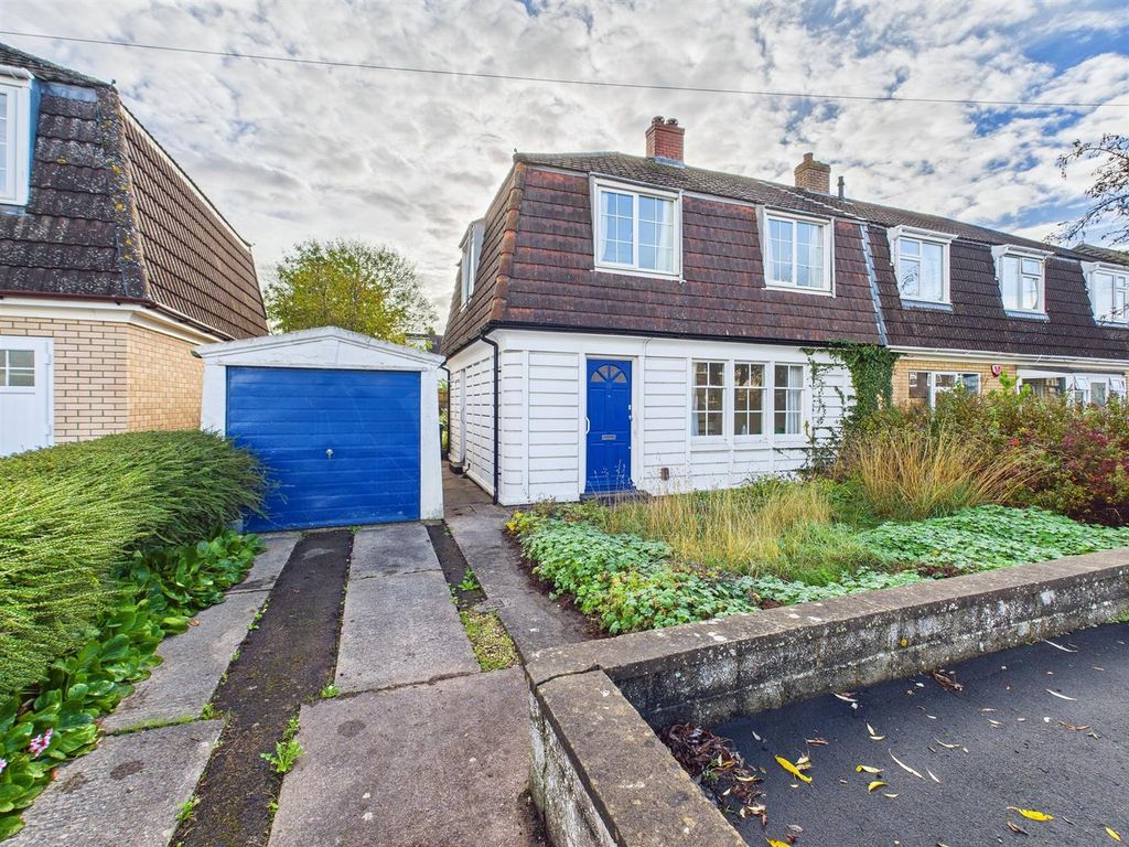 Property photo 1 of 20 1 - House For Renovation, Stoke Bishop, Bristol -