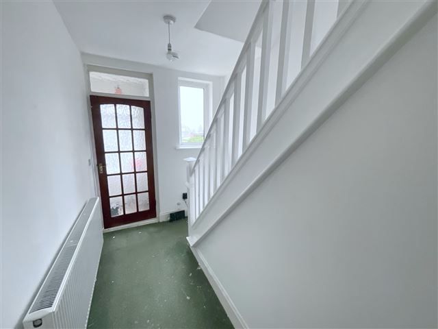 Property photo 3 of 21 Hallway