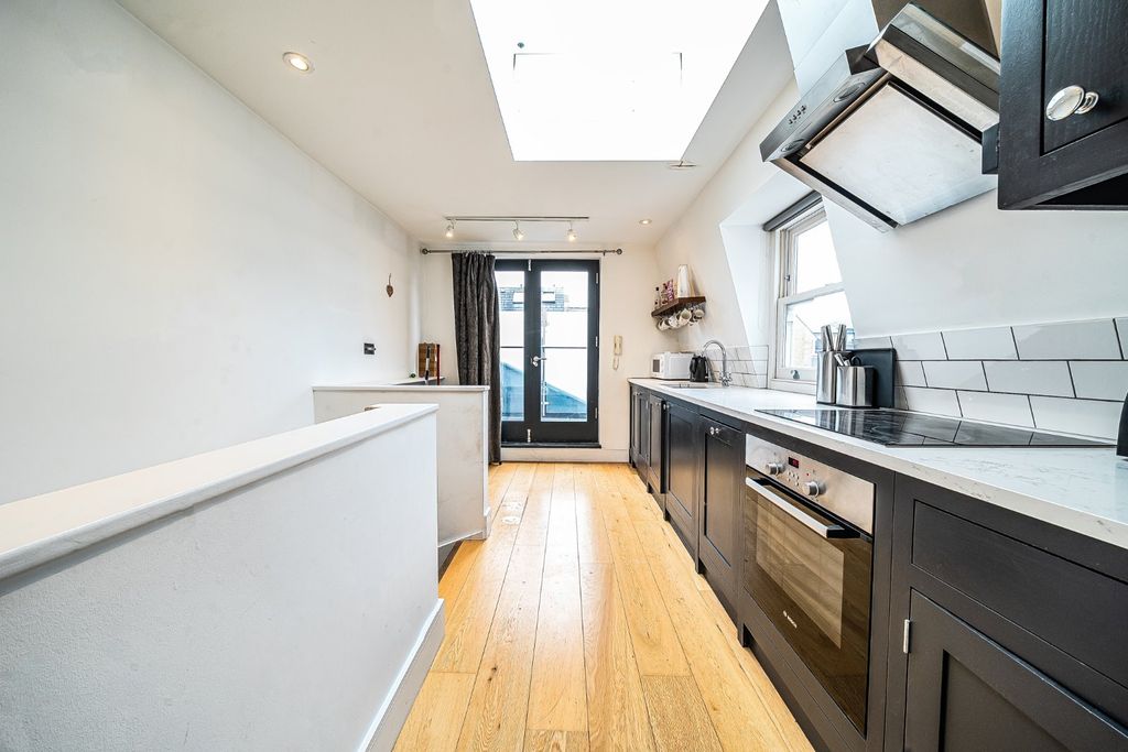 Property photo 1 of 15 Picture No. 04