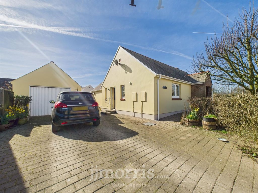 Property photo 1 of 34 Cam02122G0-Pr0262-Still036.Jpg