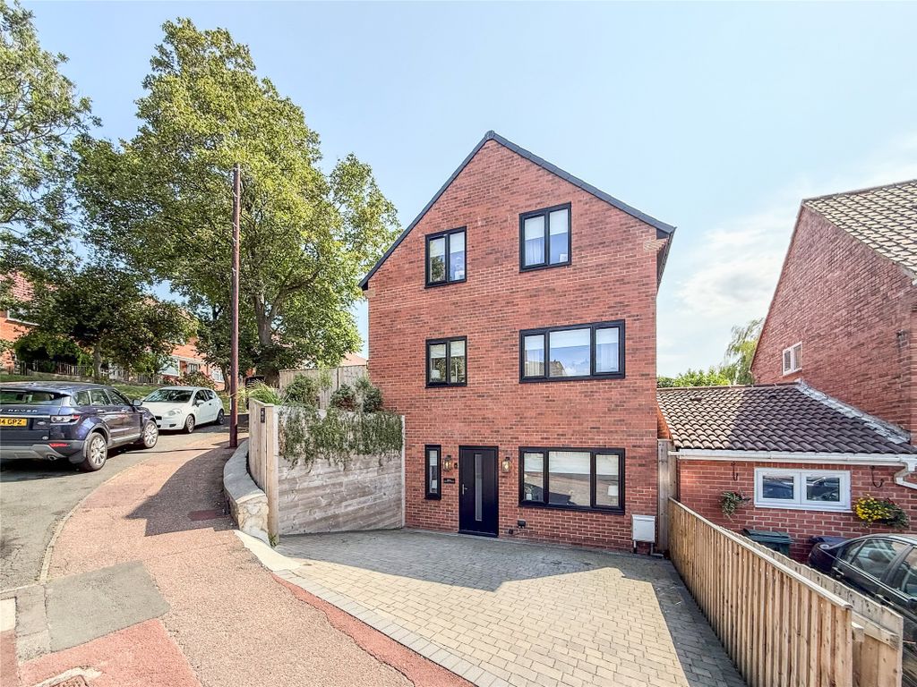 Property photo 1 of 31 External