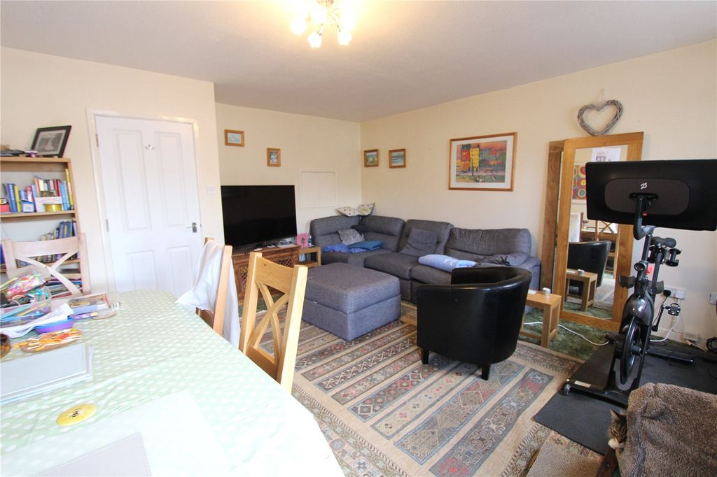 Property photo 3 of 9 Picture No. 02