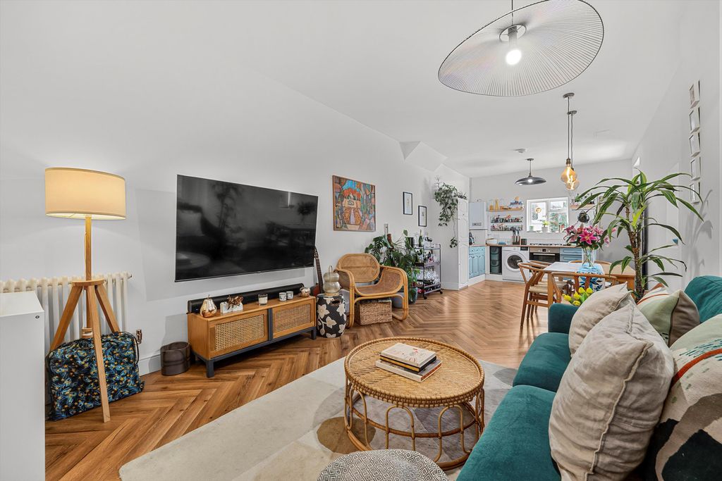 Property photo 1 of 10 Image