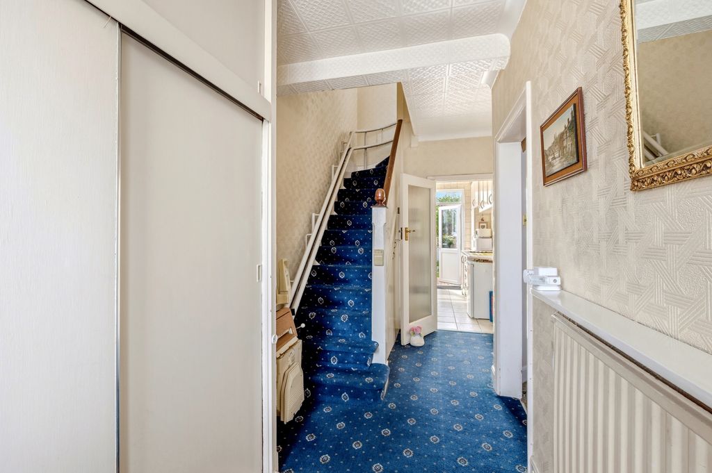 Property photo 3 of 15 Picture No. 12