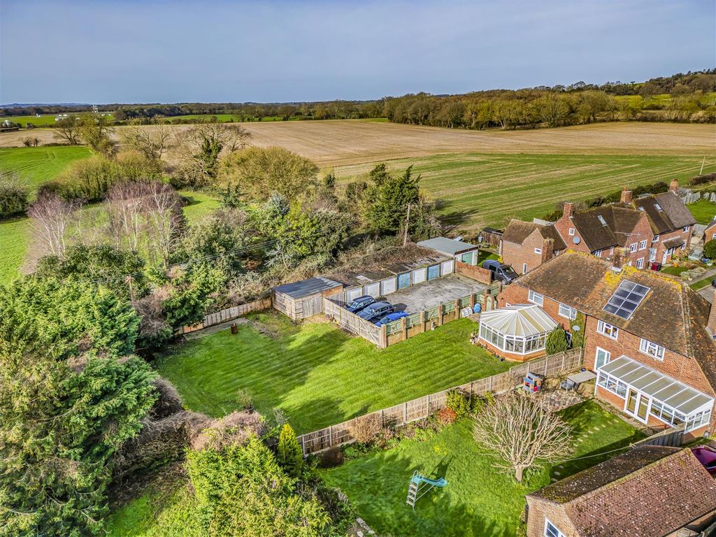 Property photo 1 of 25 6 Haresfoot Close-Aerials-Porticomarketing-Nexa-7.