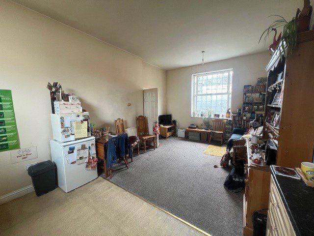 Property photo 3 of 10 Picture No. 02