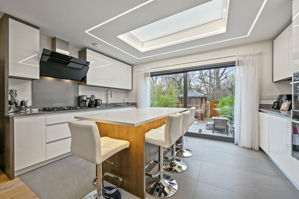 Property photo 3 of 15 Tec - 55 Dobson Close - Kitchen3 (1).Jpg