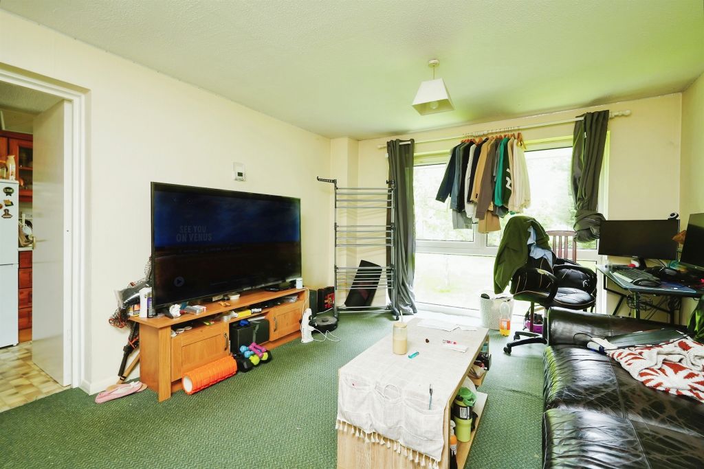 Property photo 3 of 13