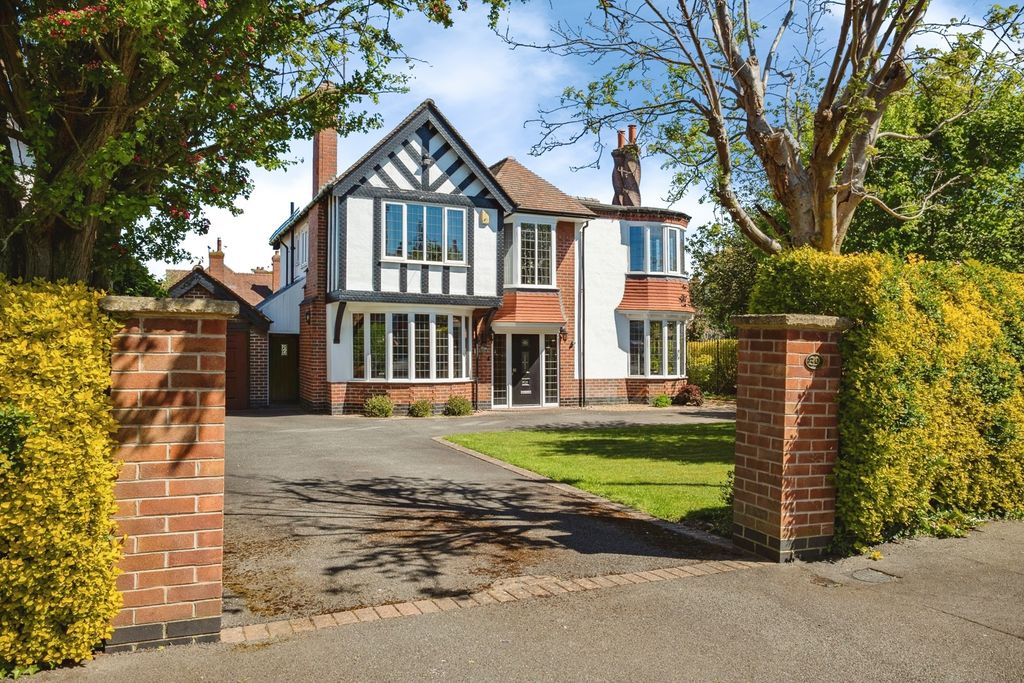 Property photo 1 of 31 Pbox-Img.Jpg