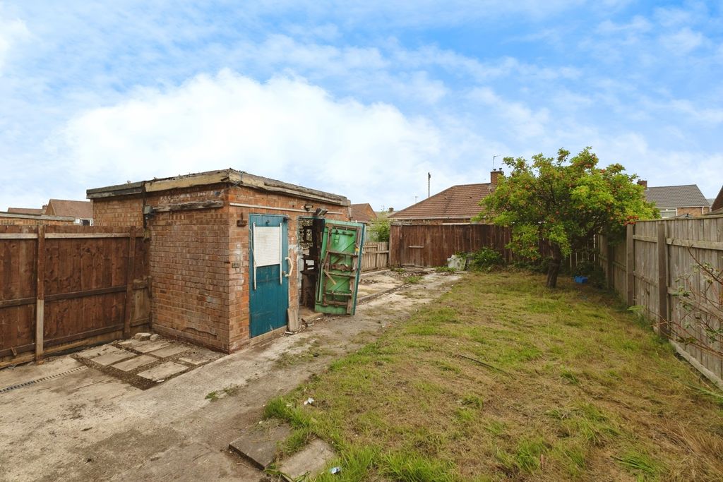 Property photo 2 of 16 Photo