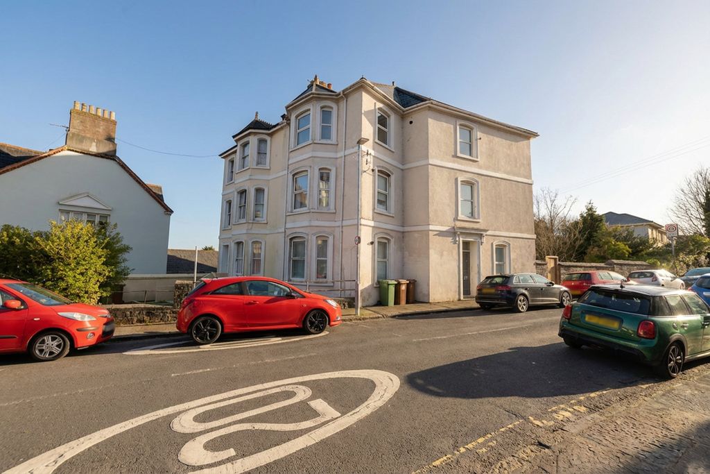 Property photo 1 of 8 0001