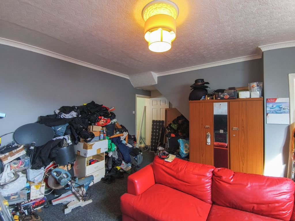 Property photo 3 of 18